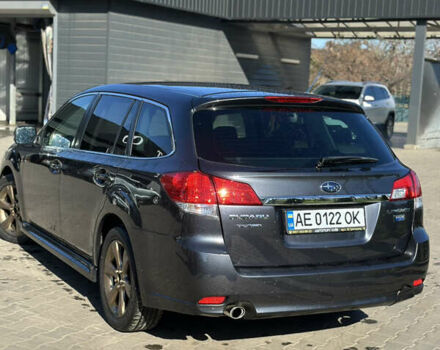 Сірий Субару Легасі, об'ємом двигуна 2 л та пробігом 134 тис. км за 8900 $, фото 6 на Automoto.ua
