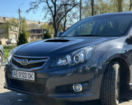 Сірий Субару Легасі, об'ємом двигуна 2 л та пробігом 134 тис. км за 8900 $, фото 4 на Automoto.ua