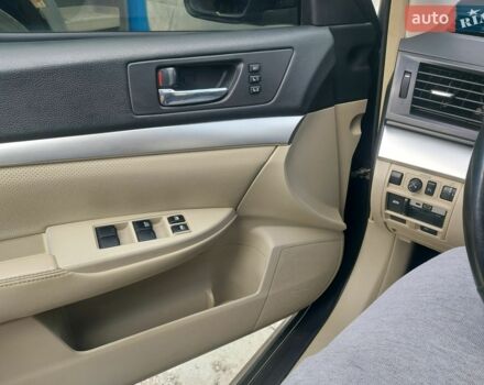 Серый Субару Легаси, объемом двигателя 2 л и пробегом 201 тыс. км за 7800 $, фото 7 на Automoto.ua