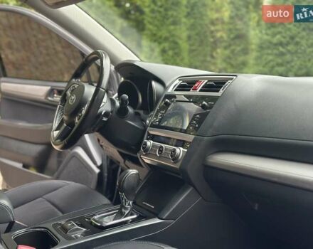 Сірий Субару Легасі, об'ємом двигуна 1.99 л та пробігом 200 тис. км за 15750 $, фото 67 на Automoto.ua