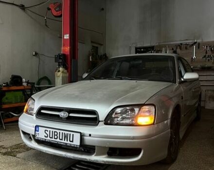 Серый Субару Легаси, объемом двигателя 1.99 л и пробегом 302 тыс. км за 3100 $, фото 1 на Automoto.ua