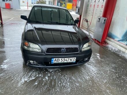 Сірий Субару Легасі, об'ємом двигуна 2 л та пробігом 300 тис. км за 3800 $, фото 1 на Automoto.ua