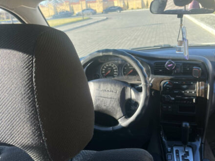 Серый Субару Легаси, объемом двигателя 2 л и пробегом 300 тыс. км за 4000 $, фото 1 на Automoto.ua