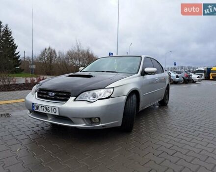 Сірий Субару Легасі, об'ємом двигуна 1.99 л та пробігом 340 тис. км за 4800 $, фото 1 на Automoto.ua
