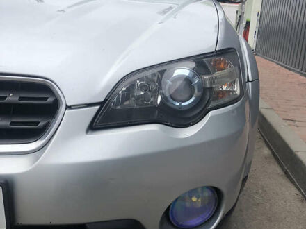 Субару Легасі 2004 у Львові на Automoto.ua Сірий Субару Легасі, об'ємом двигуна 3 л та пробігом 268 тис. км за 6000 $, фото 1 на Automoto.ua