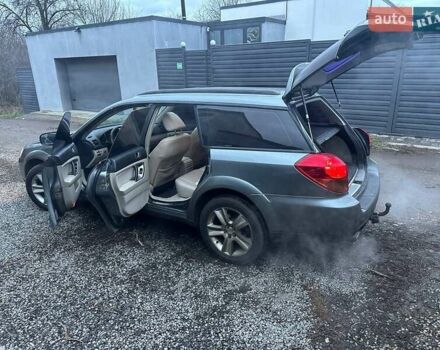 Серый Субару Легаси, объемом двигателя 3 л и пробегом 303 тыс. км за 6300 $, фото 1 на Automoto.ua