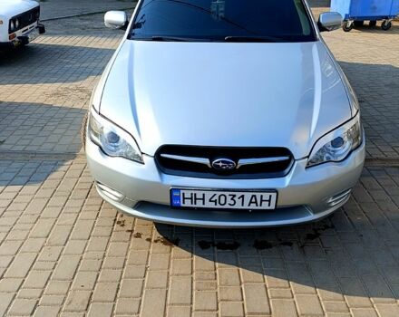 Серый Субару Легаси, объемом двигателя 2 л и пробегом 240 тыс. км за 6000 $, фото 1 на Automoto.ua
