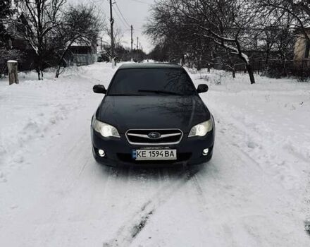 Серый Субару Легаси, объемом двигателя 1.99 л и пробегом 250 тыс. км за 6000 $, фото 1 на Automoto.ua