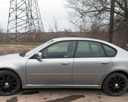 Серый Субару Легаси, объемом двигателя 2 л и пробегом 220 тыс. км за 5000 $, фото 1 на Automoto.ua