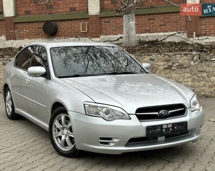Серый Субару Легаси, объемом двигателя 0 л и пробегом 241 тыс. км за 4999 $, фото 1 на Automoto.ua