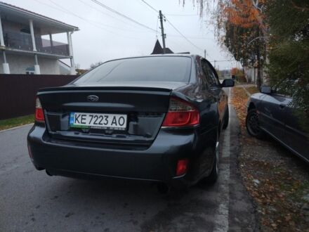 Серый Субару Легаси, объемом двигателя 2 л и пробегом 212 тыс. км за 6000 $, фото 1 на Automoto.ua