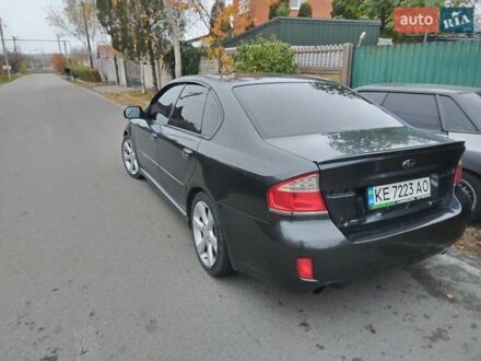 Серый Субару Легаси, объемом двигателя 2 л и пробегом 212 тыс. км за 6000 $, фото 1 на Automoto.ua