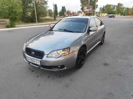 Субару Легасі 2006 у Павлограде на Automoto.ua Сірий Субару Легасі, об'ємом двигуна 2 л та пробігом 249 тис. км за 5699 $, фото 1 на Automoto.ua