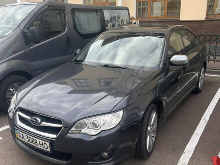 Сірий Субару Легасі, об'ємом двигуна 2 л та пробігом 202 тис. км за 6000 $, фото 1 на Automoto.ua