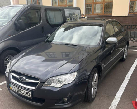 Сірий Субару Легасі, об'ємом двигуна 2 л та пробігом 202 тис. км за 6000 $, фото 1 на Automoto.ua