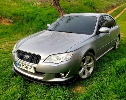 Серый Субару Легаси, объемом двигателя 2.5 л и пробегом 177 тыс. км за 6700 $, фото 1 на Automoto.ua