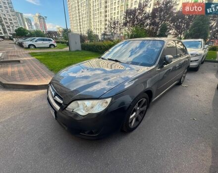 Серый Субару Легаси, объемом двигателя 2 л и пробегом 240 тыс. км за 5500 $, фото 1 на Automoto.ua