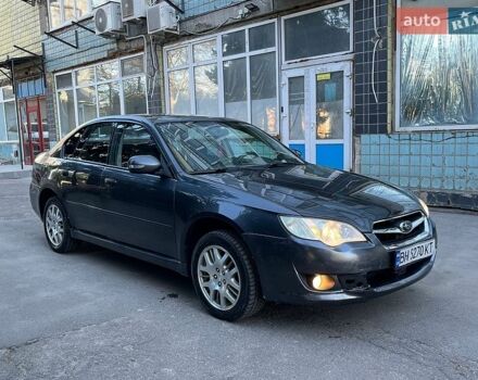 Серый Субару Легаси, объемом двигателя 2 л и пробегом 200 тыс. км за 3800 $, фото 1 на Automoto.ua