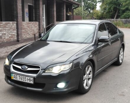 Сірий Субару Легасі, об'ємом двигуна 2 л та пробігом 290 тис. км за 5000 $, фото 1 на Automoto.ua