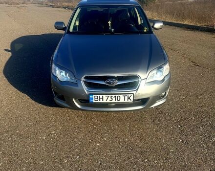 Серый Субару Легаси, объемом двигателя 2 л и пробегом 149 тыс. км за 6500 $, фото 1 на Automoto.ua