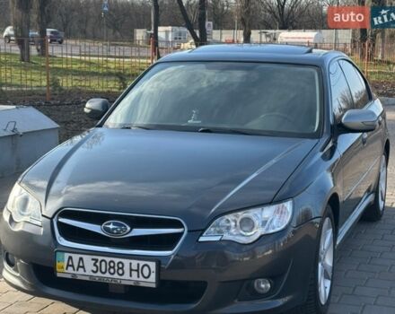 Серый Субару Легаси, объемом двигателя 1.99 л и пробегом 210 тыс. км за 6700 $, фото 1 на Automoto.ua
