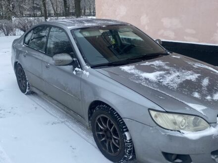 Серый Субару Легаси, объемом двигателя 2 л и пробегом 267 тыс. км за 2750 $, фото 1 на Automoto.ua