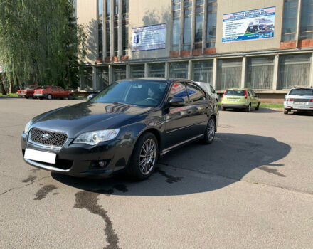 Серый Субару Легаси, объемом двигателя 2 л и пробегом 134 тыс. км за 8500 $, фото 1 на Automoto.ua