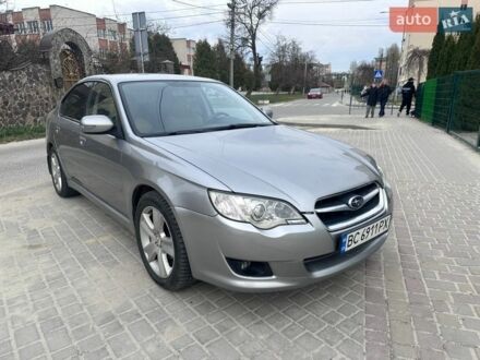 Серый Субару Легаси, объемом двигателя 2 л и пробегом 351 тыс. км за 4650 $, фото 1 на Automoto.ua
