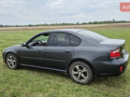 Серый Субару Легаси, объемом двигателя 1.99 л и пробегом 250 тыс. км за 5500 $, фото 1 на Automoto.ua