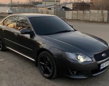 Сірий Субару Легасі, об'ємом двигуна 2 л та пробігом 220 тис. км за 6900 $, фото 1 на Automoto.ua