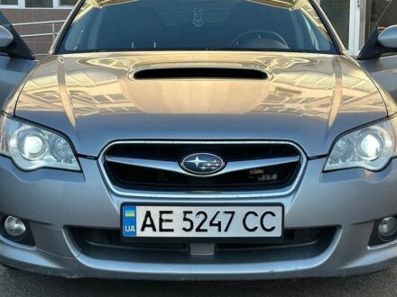 Сірий Субару Легасі, об'ємом двигуна 2 л та пробігом 265 тис. км за 5100 $, фото 1 на Automoto.ua