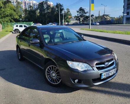 Серый Субару Легаси, объемом двигателя 2 л и пробегом 170 тыс. км за 6800 $, фото 1 на Automoto.ua