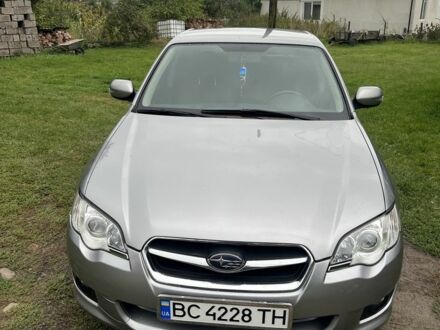 Сірий Субару Легасі, об'ємом двигуна 2 л та пробігом 170 тис. км за 6000 $, фото 1 на Automoto.ua