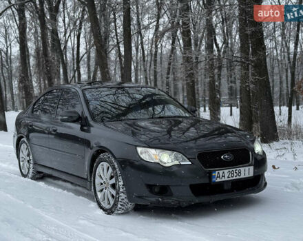 Сірий Субару Легасі, об'ємом двигуна 1.99 л та пробігом 309 тис. км за 4950 $, фото 1 на Automoto.ua