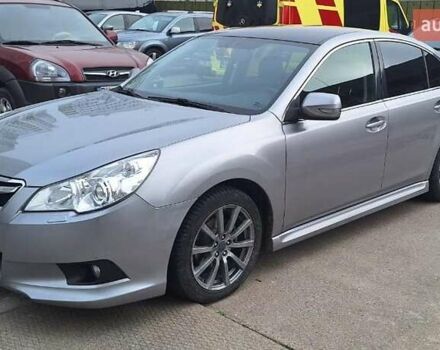 Сірий Субару Легасі, об'ємом двигуна 2.46 л та пробігом 198 тис. км за 7400 $, фото 1 на Automoto.ua