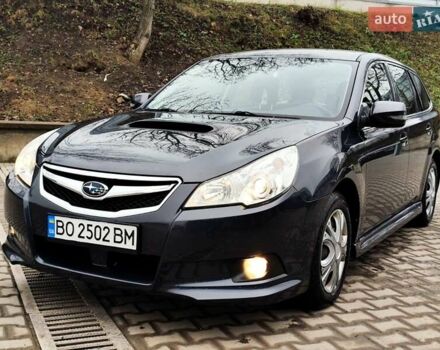 Серый Субару Легаси, объемом двигателя 2 л и пробегом 215 тыс. км за 8999 $, фото 1 на Automoto.ua