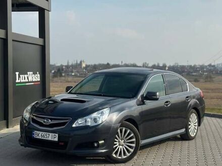 Сірий Субару Легасі, об'ємом двигуна 2 л та пробігом 250 тис. км за 4999 $, фото 1 на Automoto.ua
