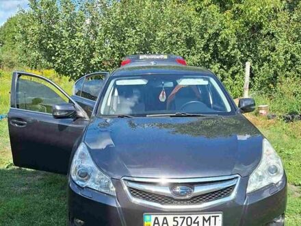 Сірий Субару Легасі, об'ємом двигуна 2.46 л та пробігом 137 тис. км за 9000 $, фото 1 на Automoto.ua