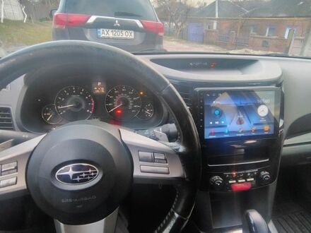 Серый Субару Легаси, объемом двигателя 2.5 л и пробегом 200 тыс. км за 7500 $, фото 1 на Automoto.ua
