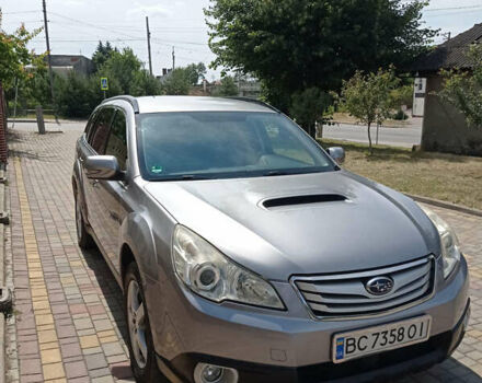 Серый Субару Легаси, объемом двигателя 2 л и пробегом 170 тыс. км за 7400 $, фото 1 на Automoto.ua