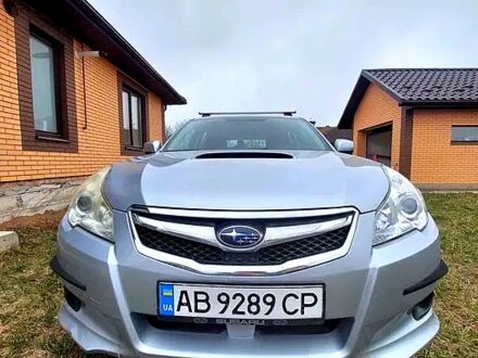 Сірий Субару Легасі, об'ємом двигуна 2 л та пробігом 213 тис. км за 6800 $, фото 1 на Automoto.ua