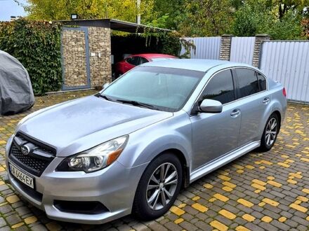 Серый Субару Легаси, объемом двигателя 2.5 л и пробегом 210 тыс. км за 8200 $, фото 1 на Automoto.ua