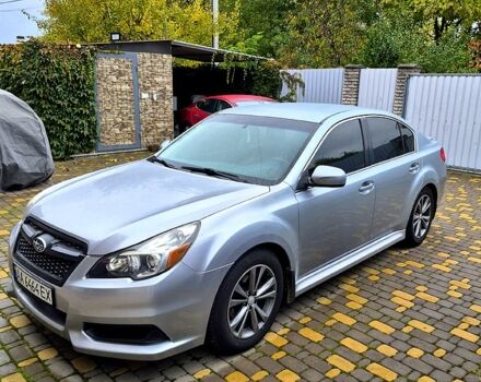 Серый Субару Легаси, объемом двигателя 2.5 л и пробегом 210 тыс. км за 8200 $, фото 1 на Automoto.ua