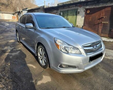 Серый Субару Легаси, объемом двигателя 2.5 л и пробегом 220 тыс. км за 7700 $, фото 1 на Automoto.ua