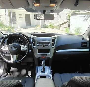 Синій Субару Легасі, об'ємом двигуна 2 л та пробігом 179 тис. км за 8600 $, фото 1 на Automoto.ua