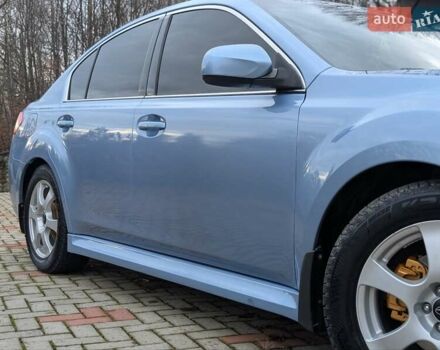 Синий Субару Легаси, объемом двигателя 2.5 л и пробегом 272 тыс. км за 7799 $, фото 4 на Automoto.ua