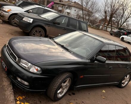 Зеленый Субару Легаси, объемом двигателя 2.5 л и пробегом 300 тыс. км за 2100 $, фото 1 на Automoto.ua