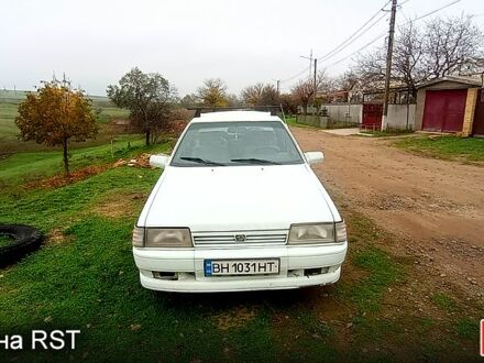 Білий Субару Леон, об'ємом двигуна 1.8 л та пробігом 350 тис. км за 700 $, фото 1 на Automoto.ua