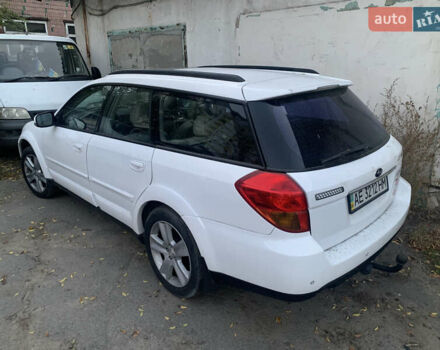Білий Субару Аутбек, об'ємом двигуна 3 л та пробігом 111 тис. км за 2500 $, фото 2 на Automoto.ua