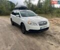 Белый Субару Аутбек, объемом двигателя 2.46 л и пробегом 250 тыс. км за 7000 $, фото 1 на Automoto.ua